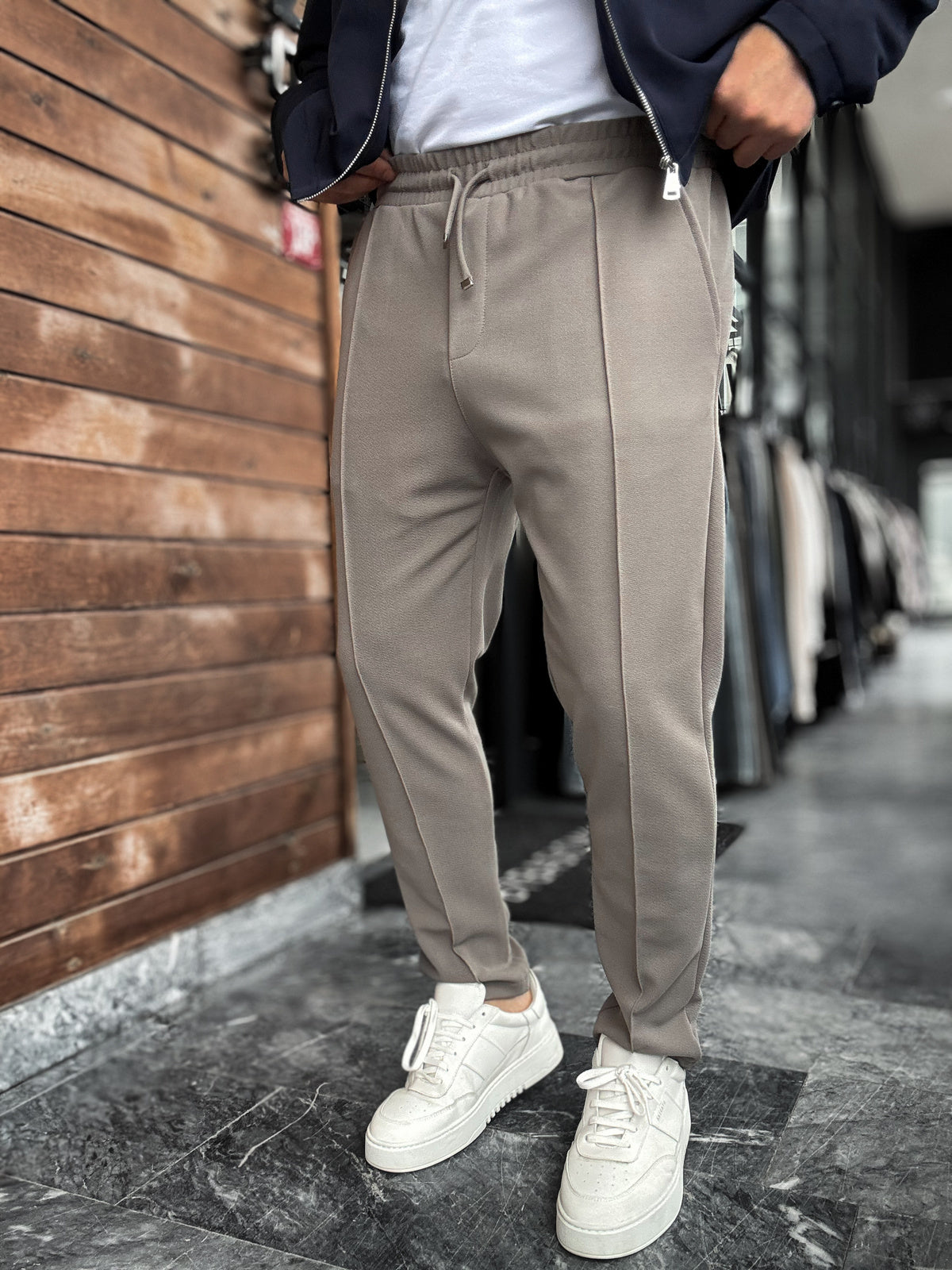 Front-Seam Drawstring Trousers