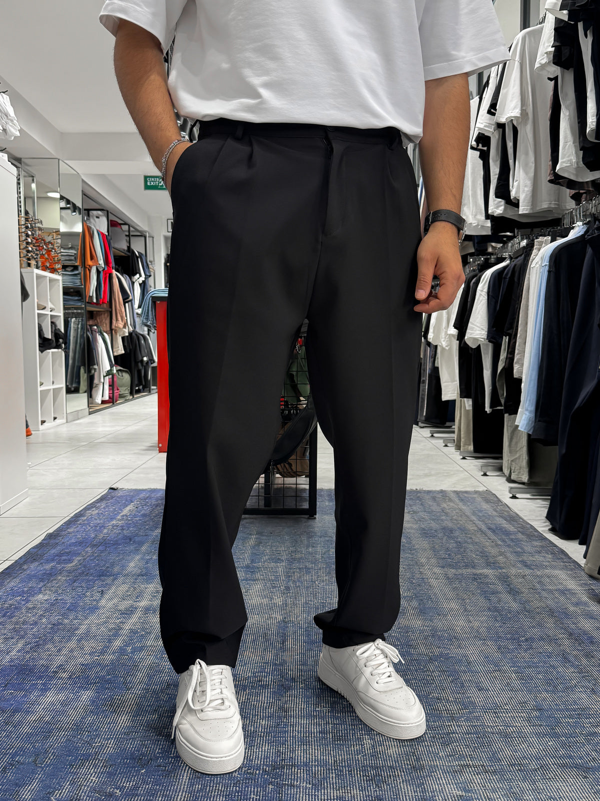 Double Pleated Baggy Pants
